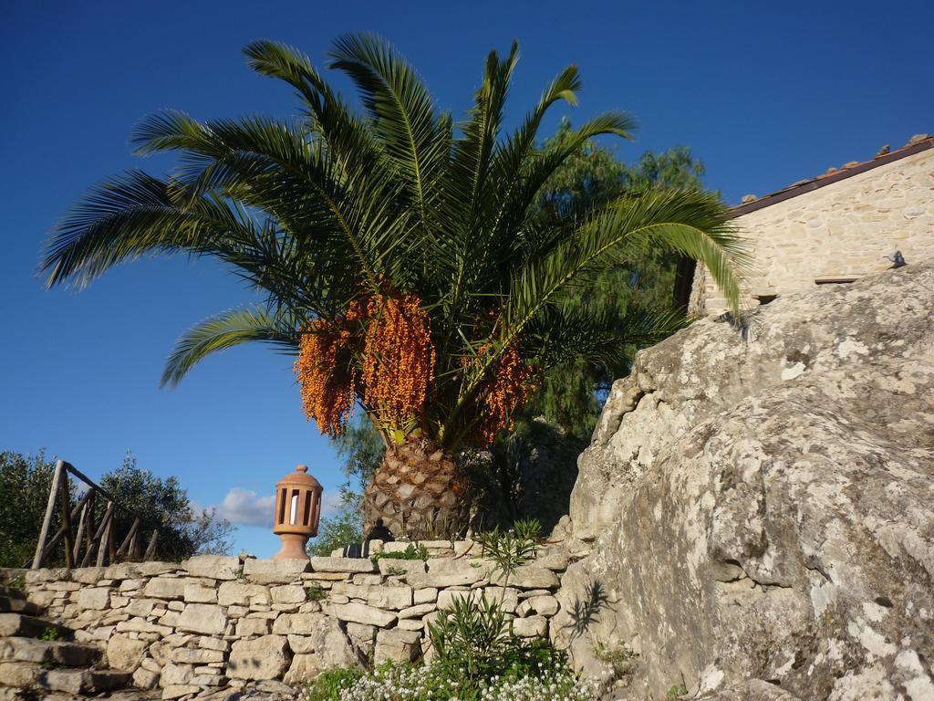 לינה וארוחת בוקר San Pantaleone Rocca Del Vento מראה חיצוני תמונה