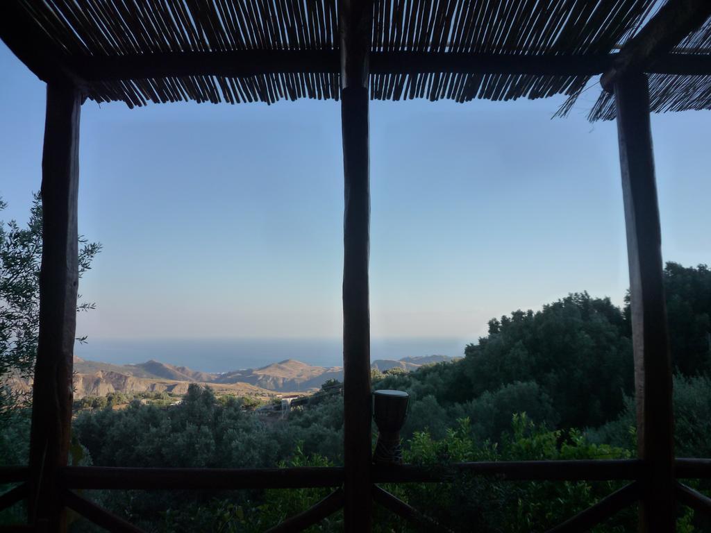 לינה וארוחת בוקר San Pantaleone Rocca Del Vento מראה חיצוני תמונה