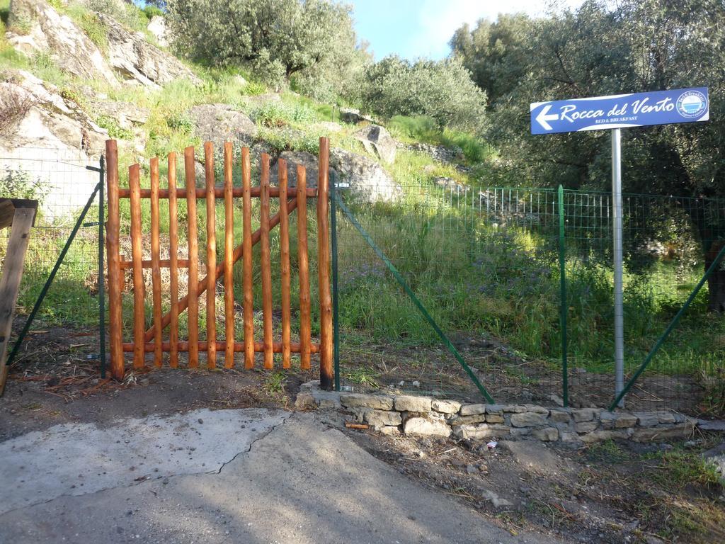 לינה וארוחת בוקר San Pantaleone Rocca Del Vento מראה חיצוני תמונה