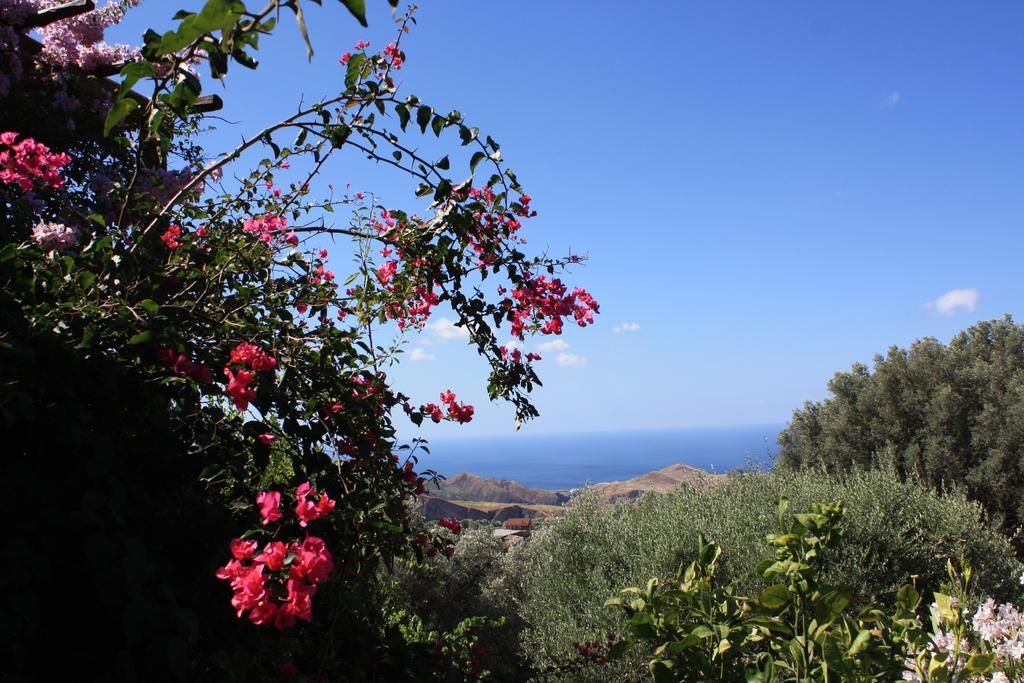לינה וארוחת בוקר San Pantaleone Rocca Del Vento מראה חיצוני תמונה